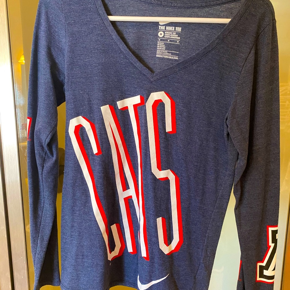 Long sleeve cats shirt.